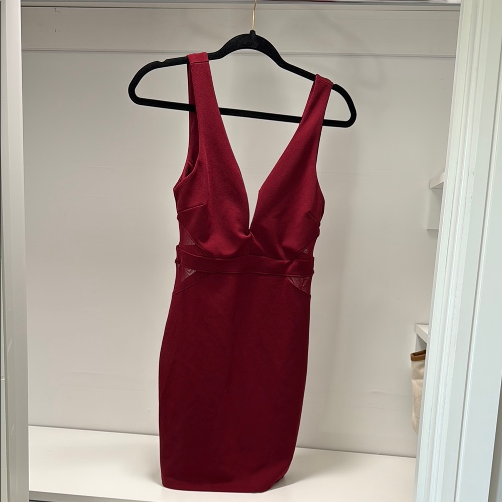 Elegant Burgundy Sleeveless Dress